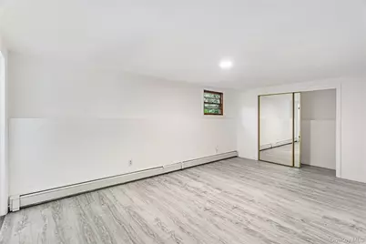 9 Catalpa Road N, Newburgh, NY 12550 - Photo 6