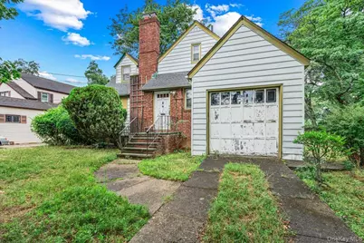 55 Andrews Avenue, Roosevelt, NY 11575 - Photo 2