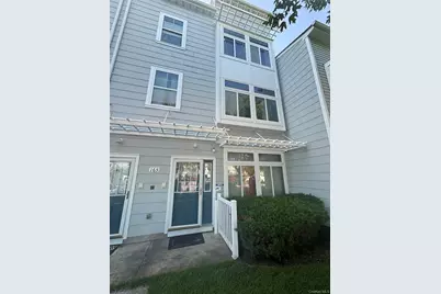 165 Commodore Circle W, Arverne, NY 11692 - Photo 2