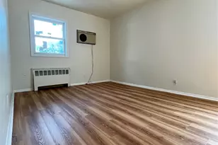164-26 76th Ave, Fresh Meadows, NY 11366 - Photo 4