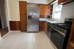 164-26 76th Ave, Fresh Meadows, NY 11366 - Photo 2