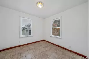 8 Eastern Concourse, Amityville, NY 11701 - Photo 4