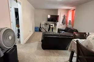 131-03 233 St Rd, Rosedale, NY 11422 - Photo 4