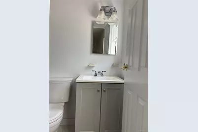 17 Alex Lane, Glen Cove, NY 11542 - Photo 18