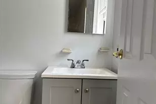 17 Alex Ln, Glen Cove, NY 11542 - Photo 18