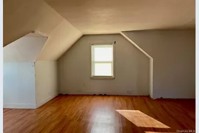 28 Monaco Avenue, Elmont, NY 11003 - Photo 10