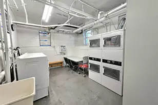 87-01 Midland Pkwy, Jamaica, NY 11432 - Photo 16