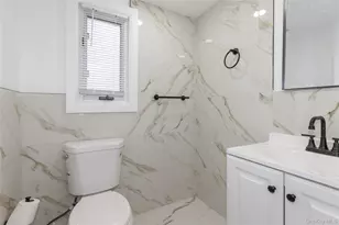 329 E Euclid St, Valley Stream, NY 11580 - Photo 22