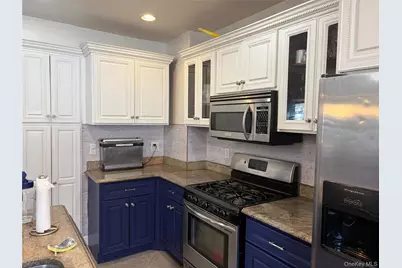 6069 80th Avenue, Ridgewood, NY 11385 - Photo 6