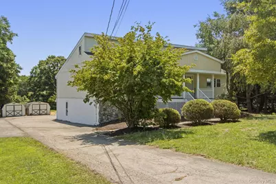 83 Smith Road, Poughkeepsie, NY 12603 - Photo 2