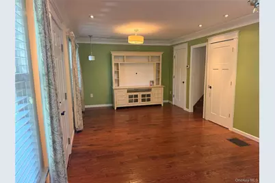 24 8th Avenue, Sea Cliff, NY 11579 - Photo 6