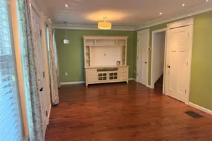 24 8th Ave, Sea Cliff, NY 11579 - Photo 6