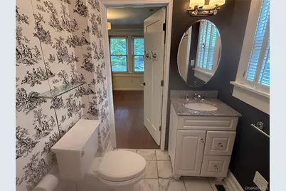 24 8th Avenue, Sea Cliff, NY 11579 - Photo 16