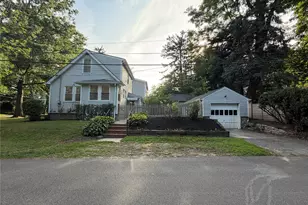 24 8th Ave, Sea Cliff, NY 11579 - Photo 2