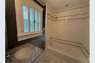 24 8th Avenue, Sea Cliff, NY 11579 - Photo 14