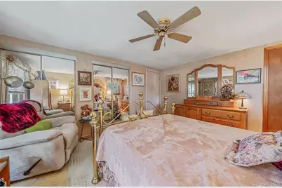 14 Birchfield Court, Coram, NY 11727 - Photo 34