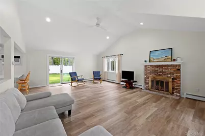 126 Holiday Boulevard, Center Moriches, NY 11934 - Photo 10