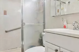 13624 Maple Ave, Flushing, NY 11355 - Photo 10