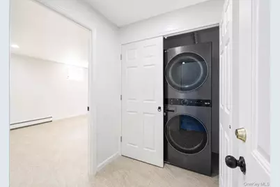 10469 Springfield Boulevard, Queens Village, NY 11429 - Photo 46