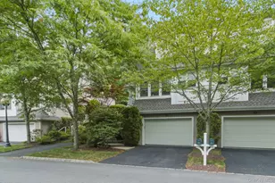 34 Briarbrook Dr, Briarcliff Manor, NY 10510 - Photo 2