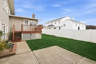 228 Island Pkwy W, Island Park, NY 11558 - Photo 28