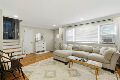 228 Island Parkway W, Island Park, NY 11558 - Photo 6