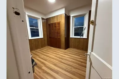 836 Edison Avenue #1, Bronx, NY 10465 - Photo 2