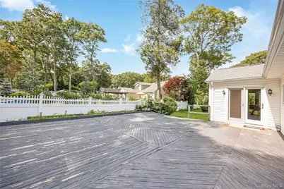 42 Pineacre Drive, Smithtown, NY 11787 - Photo 28