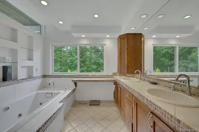 107 Holly Place, Briarcliff Manor, NY 10510 - Photo 18