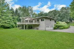 107 Holly Pl, Briarcliff Manor, NY 10510 - Photo 34