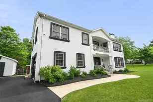 8 Darmstadter Rd, Bloomingburg, NY 12721 - Photo 2