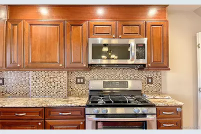 166-66 22nd Avenue, Whitestone, NY 11357 - Photo 4