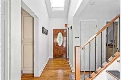 457 Pinebrook Boulevard, New Rochelle, NY 10804 - Photo 12