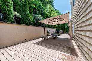 457 Pinebrook Blvd, New Rochelle, NY 10804 - Photo 16