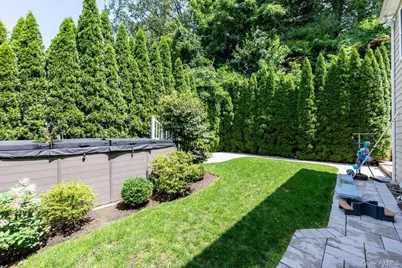 457 Pinebrook Boulevard, New Rochelle, NY 10804 - Photo 24