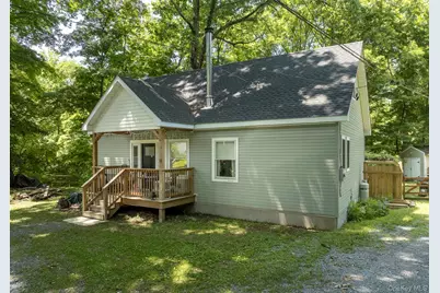 13-14 Creekside Place, Pleasant Valley, NY 12569 - Photo 4