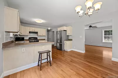 13-14 Creekside Place, Pleasant Valley, NY 12569 - Photo 34
