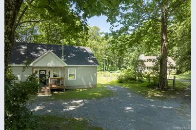 13-14 Creekside Place, Pleasant Valley, NY 12569 - Photo 1