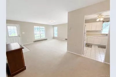 545 Stratford Lane, Ridge, NY 11961 - Photo 8