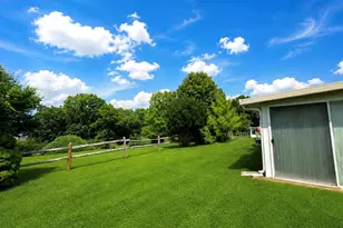545 Stratford Ln, Ridge, NY 11961 - Photo 4