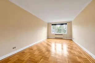 55 Grand Ave, Rockville Centre, NY 11570 - Photo 2