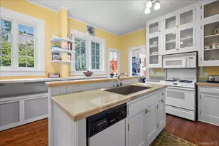 260 N Broadway, Nyack, NY 10960 - Photo 18
