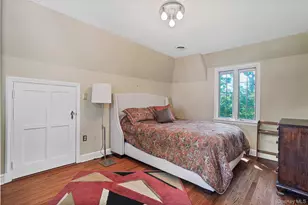 13 Craven Ln, White Plains, NY 10605 - Photo 20