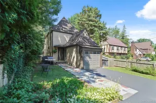 13 Craven Ln, White Plains, NY 10605 - Photo 26
