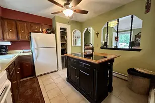 54 Madeline Rd, Ridge, NY 11961 - Photo 16