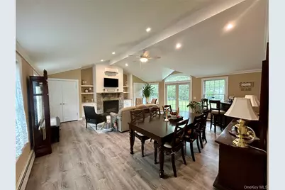54 Madeline Road, Ridge, NY 11961 - Photo 8