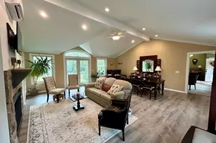 54 Madeline Rd, Ridge, NY 11961 - Photo 10