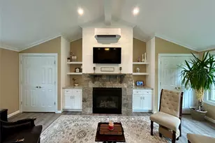 54 Madeline Rd, Ridge, NY 11961 - Photo 6