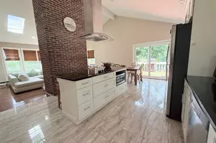 6 Pond View Dr, Wading River, NY 11792 - Photo 6