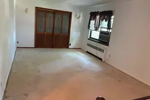 74-81 220th St, Bayside, NY 11364 - Photo 6